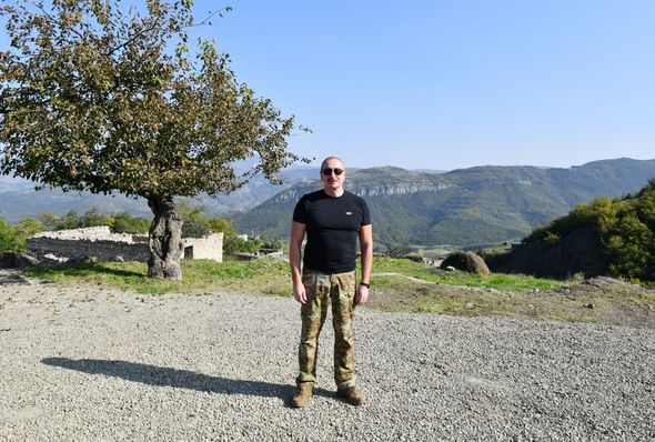 Prezident İlham Əliyev Xankəndi şəhərinin Kərkicahan qəsəbəsində olub Prezident İlham Əliyev Xankəndi şəhərinin Kərkicahan qəsəbəsində olub