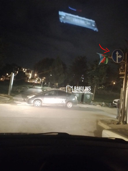 Bakıda yol nişanı çaşqınlıq yaratdı: Düz gedən maşın parka girsin?