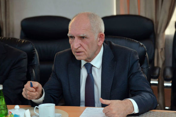 Ekspert: “Müəllimin peşəsinə bağlılığı yoxdursa, mənəviyyatca necə olubsa, elə də qalacaq” Ekspert: “Müəllimin peşəsinə bağlılığı yoxdursa, mənəviyyatca necə olubsa, elə də qalacaq”
