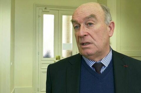 Fransanın fəxri deputat və senatorları Xurşidbanu Natəvanın abidəsinə qarşı vandalizmi pisləyiblər