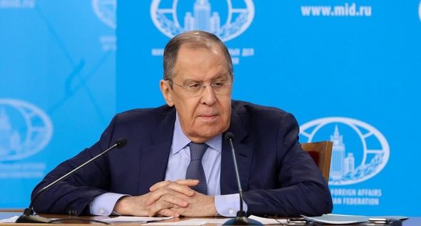 Moskvanın İrəvana açıq ismarışları: Lavrov Paşinyana yol göstərir Moskvanın İrəvana açıq ismarışları: Lavrov Paşinyana yol göstərir