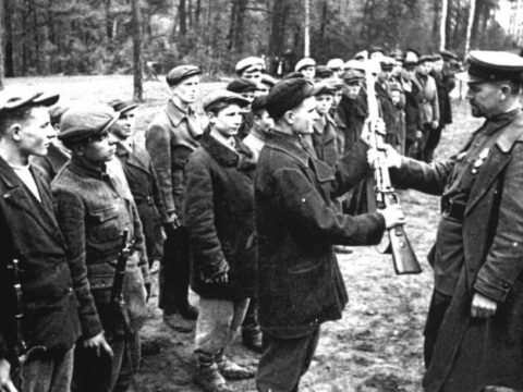 Hitlerin “sövdələşmə” təklifi – Almaniya büdcəsi BELƏ darmadağın olub