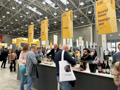 Azərbaycanın şərabçılıq turizmi üzrə imkanları İtaliyada nümayiş olunur