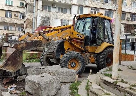 FHN bu maneələri sökür