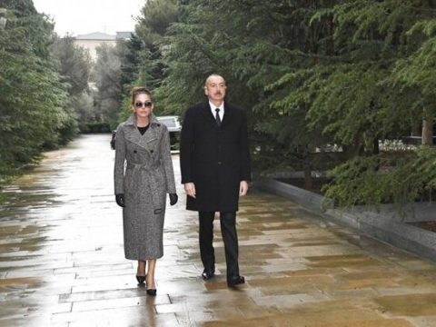 Prezident və xanımı Bakıda Xocalı yürüşündə